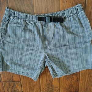 Men's Gray Striped Shorts